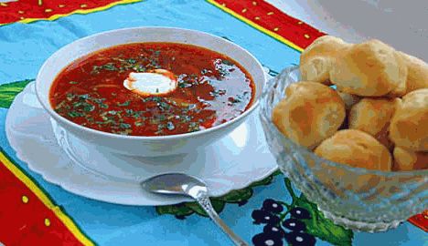 Отныне украинский борщ в ресторанах Москвы носит название “суп из свекольного корня по-русски”