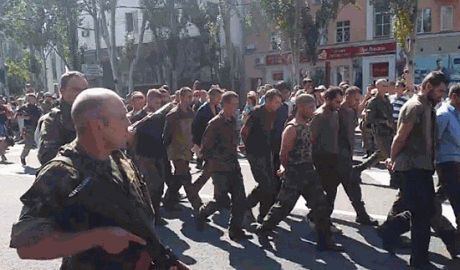 В МИД Германии приравняли “марш военнопленных” в Донецке к военному преступлению, и назвали его отвратительным