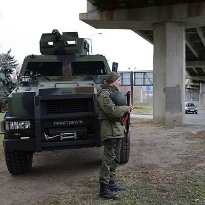 У Києві загроза терактів, на всіх вулицях нацгвардійці на БТРах