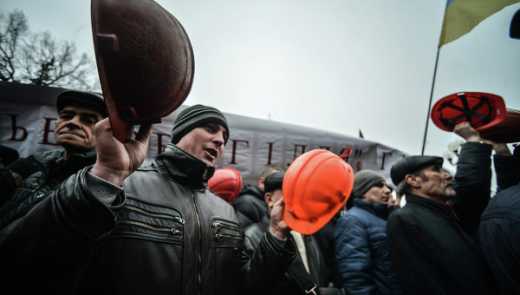 Протест на Волині: шахтарі перекрили трасу Київ – Ягодин