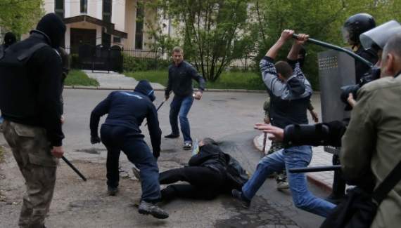 На Полтавщині 9 людей побили чоловіка за участь в АТО