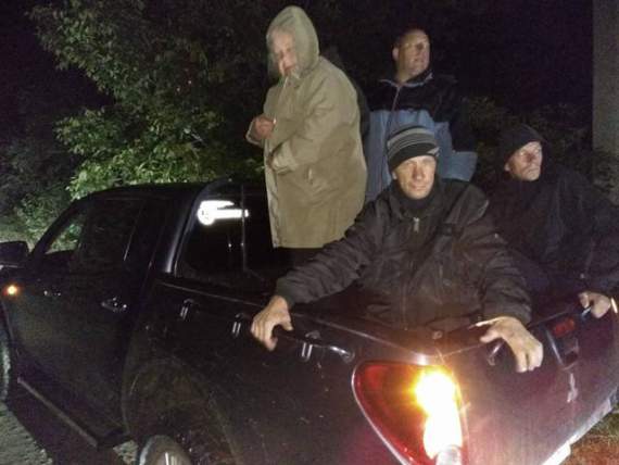 Сотні українців кинулися на допомогу тим, хто проживає в районі Калинівки: вивозять, надають нічліг, привозять їжу (фото)