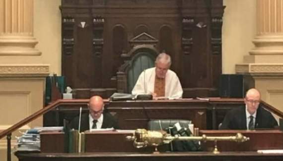 Спикер парламента в Австралии надел вышиванку в знак поддержки Украины