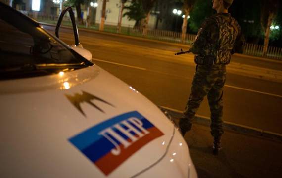 На оккупированной Луганщине люди избили “милиционера”