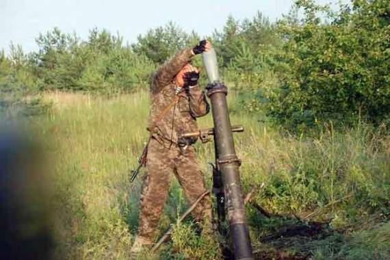 Боевики атаковали украинские позиции в районе Новолуганского