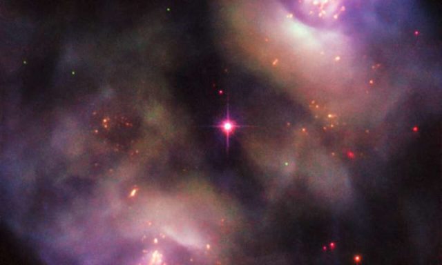 Ученые показали, как умирает звезда: поразительные кадры из космоса