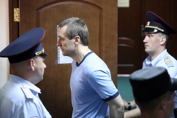 Россияне поплатятся за свои богатства, отберут все: скандальный закон коснется