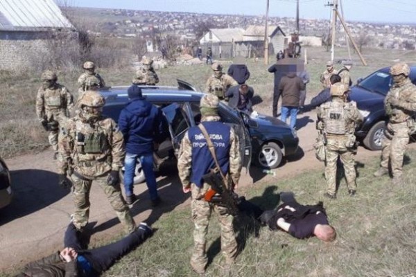 “Паршивые овцы”. Двое офицеров СБУ и некоторые другие силовики организовали сотрудничество с “ДНР”